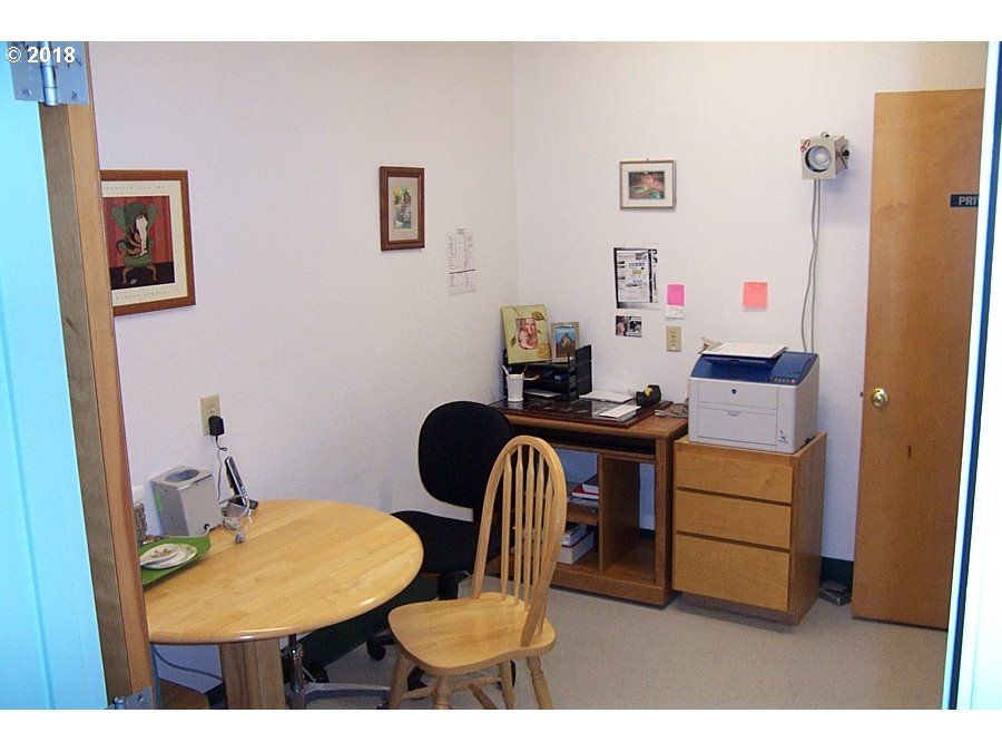 408 Alder St, Brookings, OR 97415